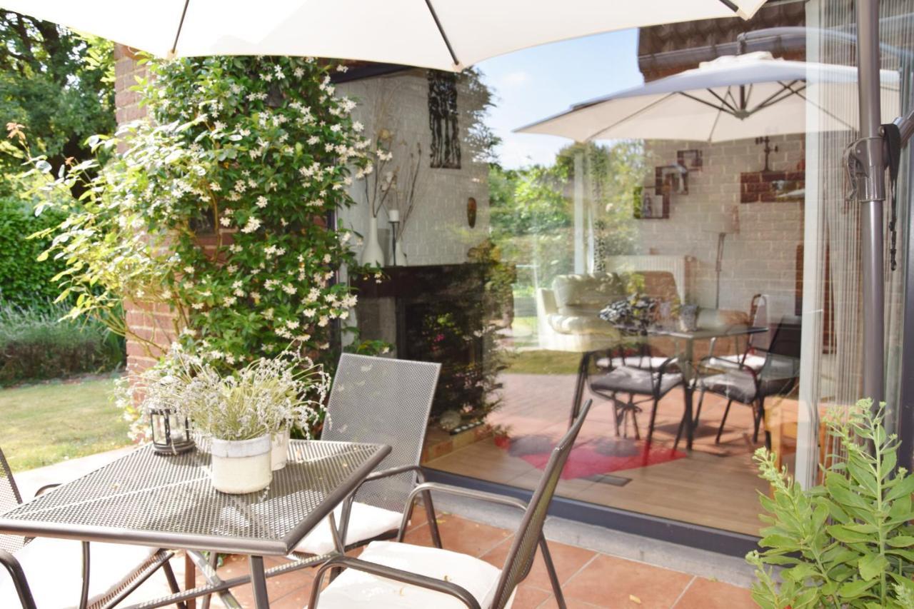 Les Chambourlettes Bed and Breakfast Mons Eksteriør billede