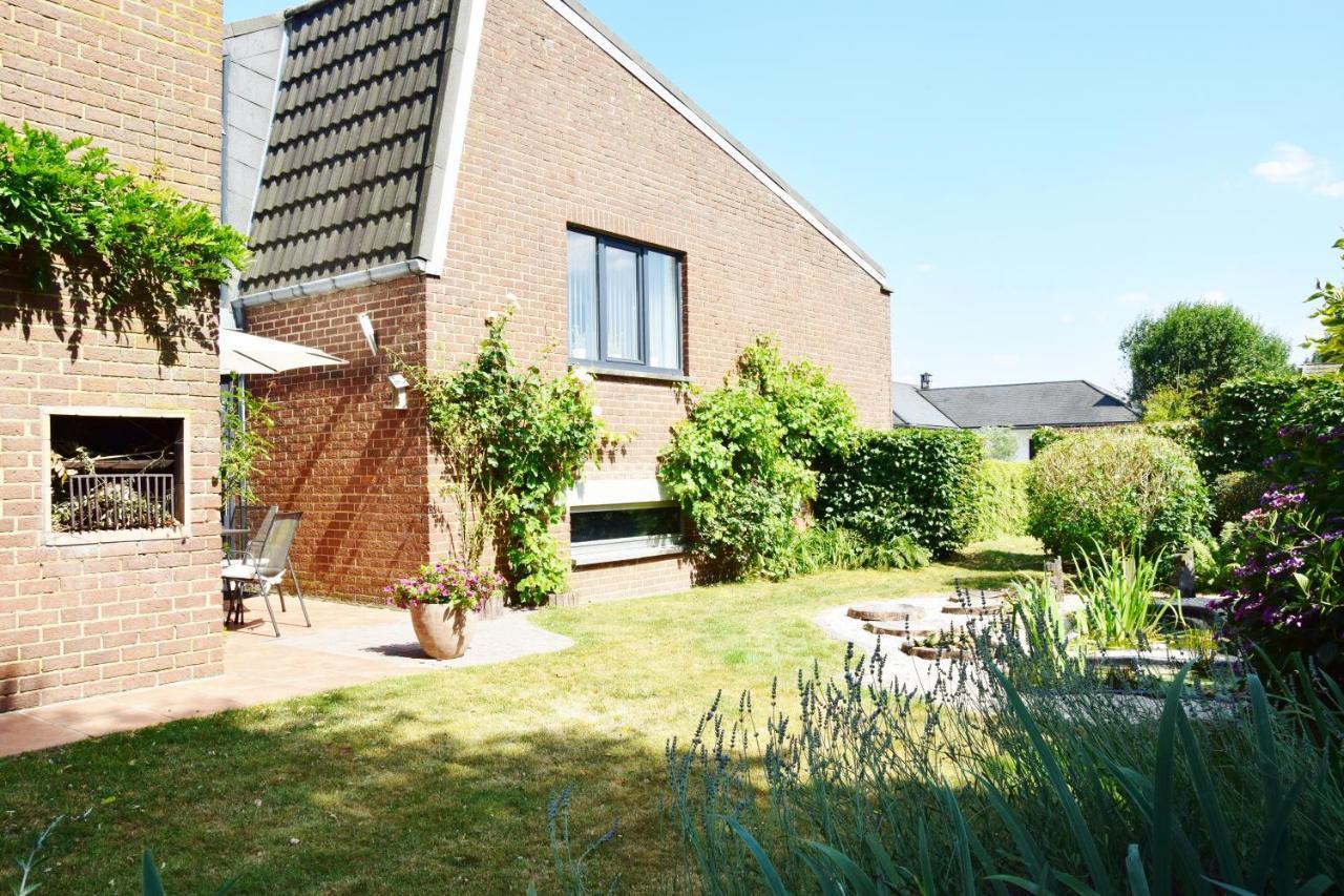 Les Chambourlettes Bed and Breakfast Mons Eksteriør billede