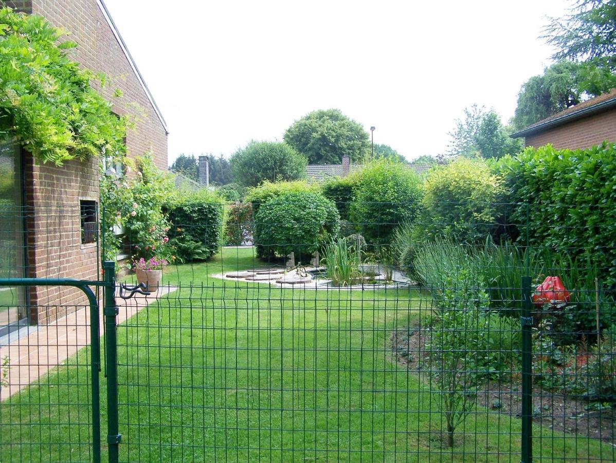 Les Chambourlettes Bed and Breakfast Mons Eksteriør billede